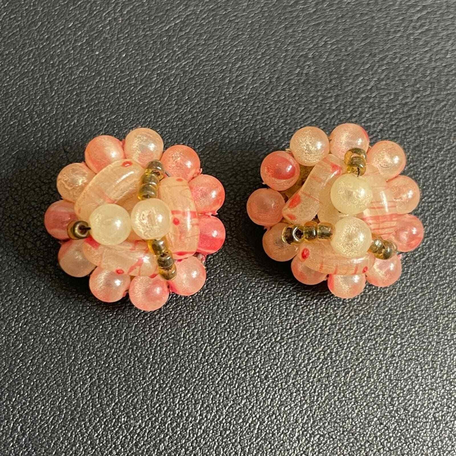 Vintage Hong Kong Earrings Clip Ons Cluster Pink 12$